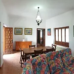 Turisticos Dos Fuentes Apartment