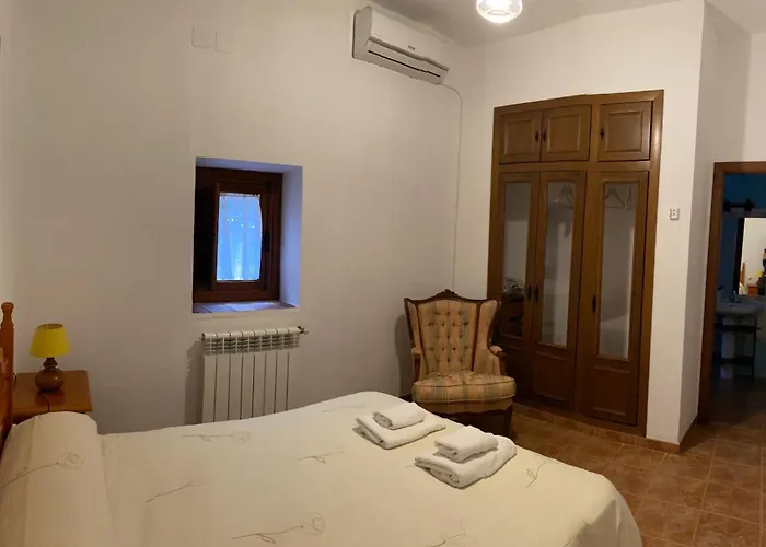 Turisticos Rurales Dos Fuentes شقة