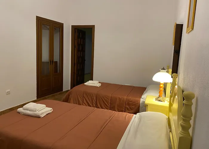 Turisticos Rurales Dos Fuentes * قرطبة